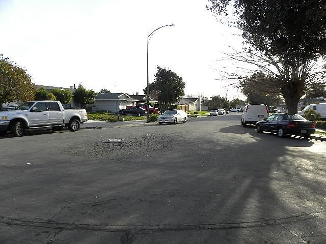 1st image of 2532 Loomis Ct