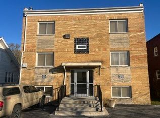 657 W Main St, Decatur, IL 62522