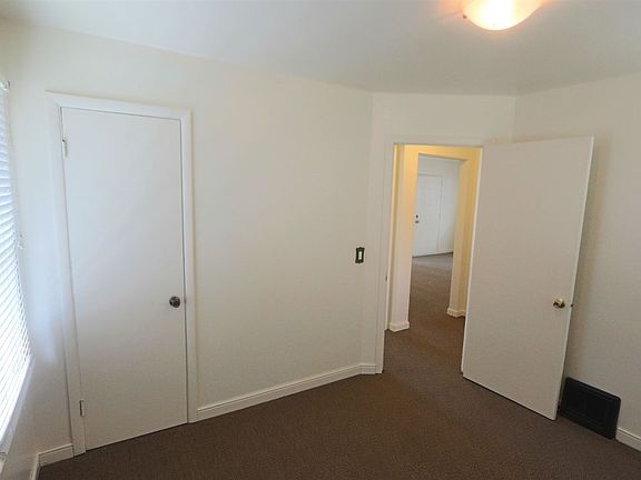 5th image of 2708 E Marshall Ave