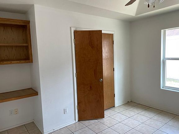 5th image of 920 French Ave APT 1
