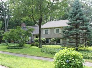 26 Burroughs Rd, Lexington, MA 02420