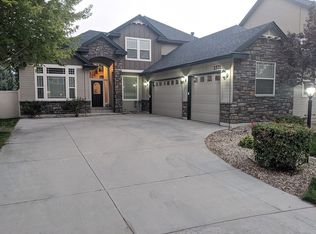 2571 W Wapoot Dr, Meridian, ID 83646