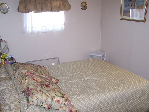 bedroom #1