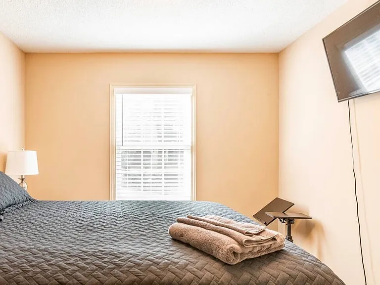 646 Woodcrest Manor Dr #C — Photo 3