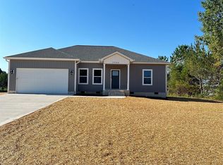 3246 Snow Creek Rd, Hickory, NC 28601