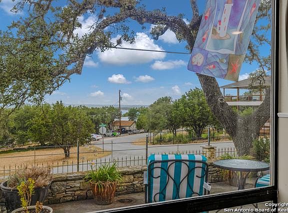 3rd image of 444 Village View Dr