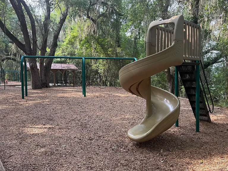 1140 Landings Loop — Photo 26
