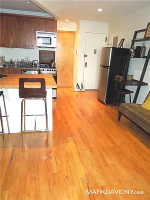 Rented by Mark David | media 19