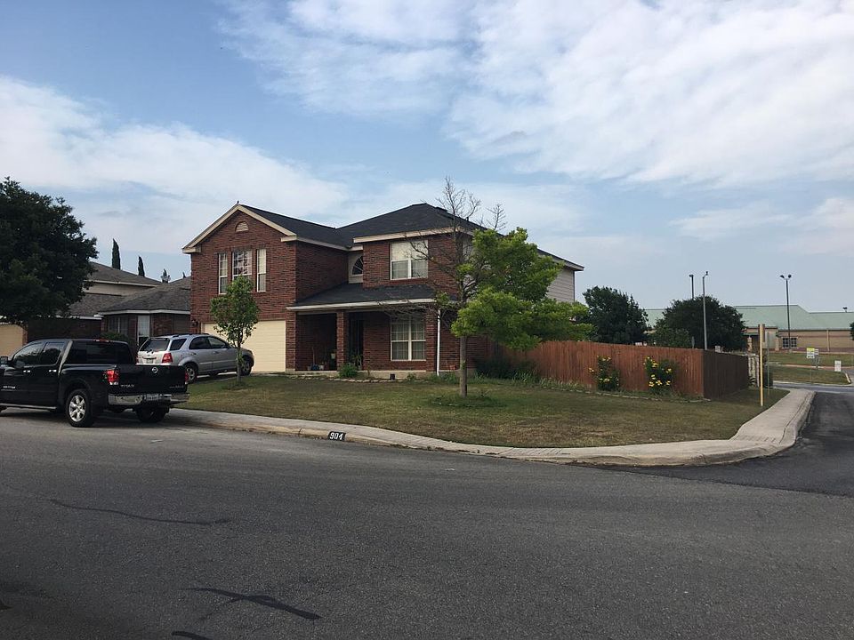 Beautiful 2 story house with security systems and surveillan