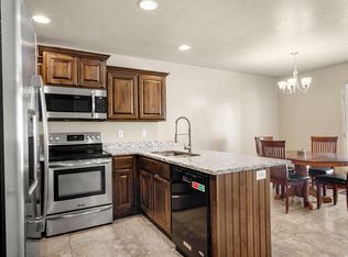 1146 W Excalibur Way, West Haven, UT 84401