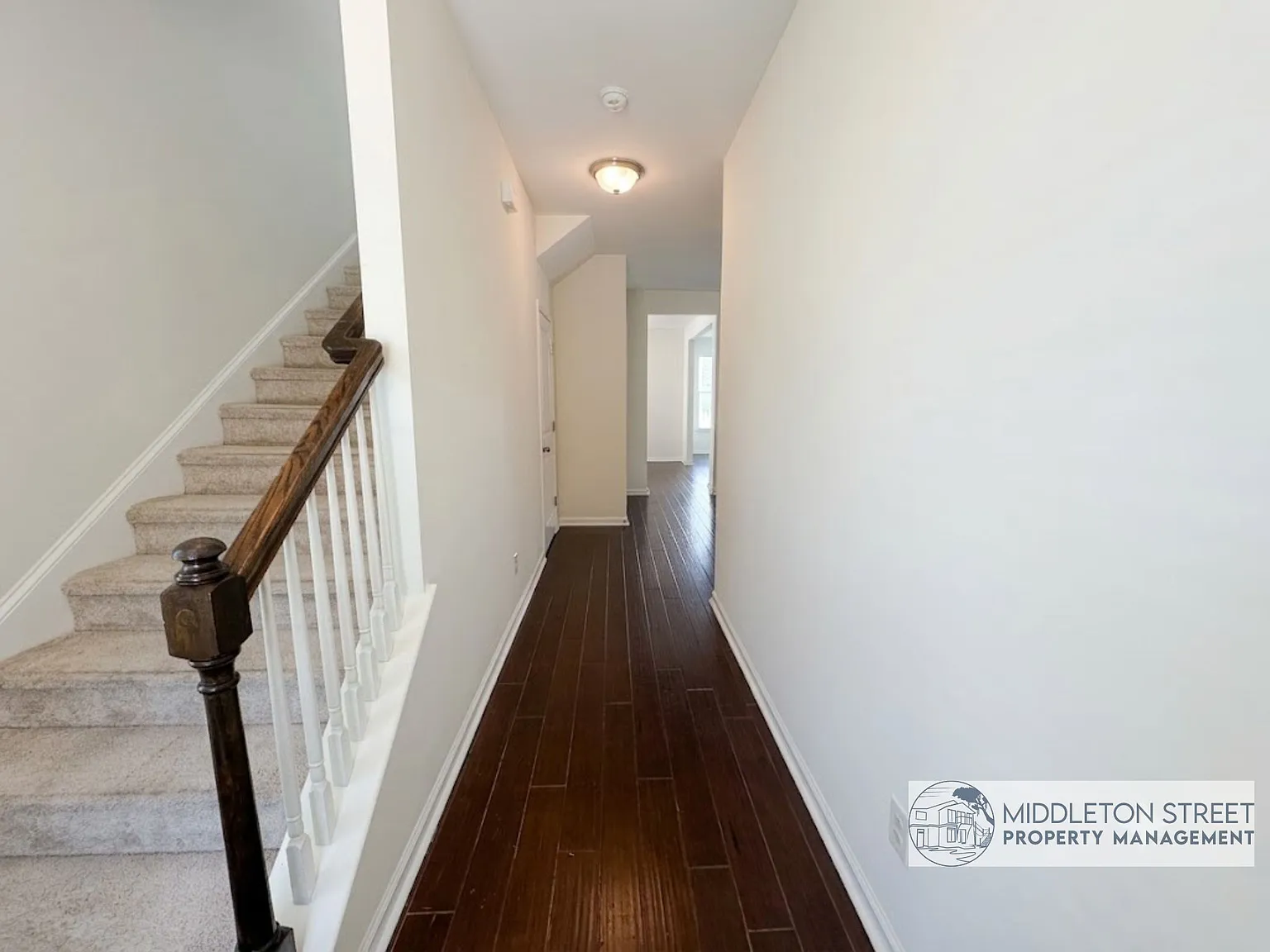3 bed, 2.5 bath, 2101 sqft, $2,350 — Photo 2