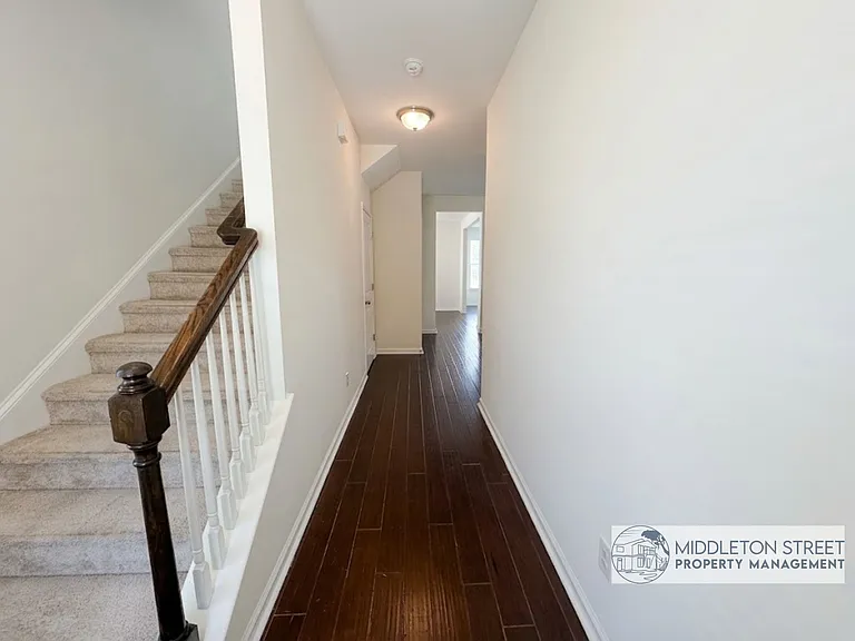 15 Beauregard Ct — Photo 2
