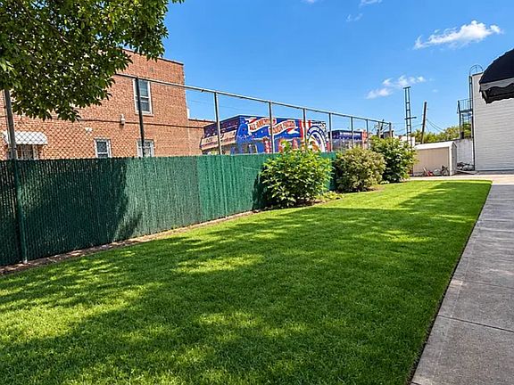 4th image of 5869 59th St #1