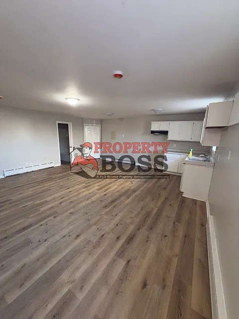4945 Northcote Ave — Photo 2