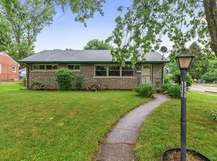 582 Freeman Dr, Lexington, KY 40505