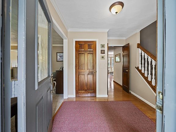 3rd image of 7616 Worsley Pl