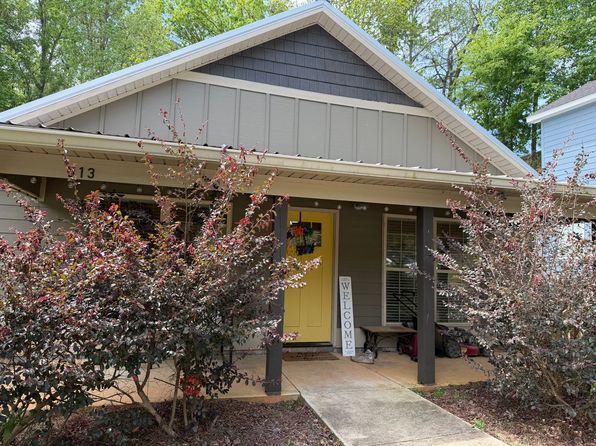 513 Greentree Ter