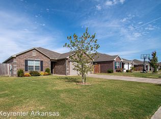 4400 SW Comstock Ave, Bentonville, AR 72712