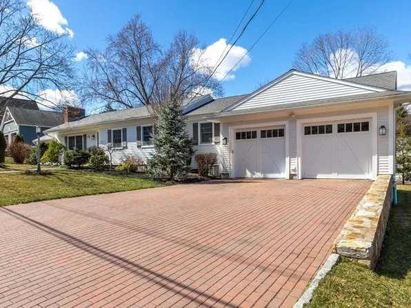 20 Sandra Ln, Reading, MA 01867