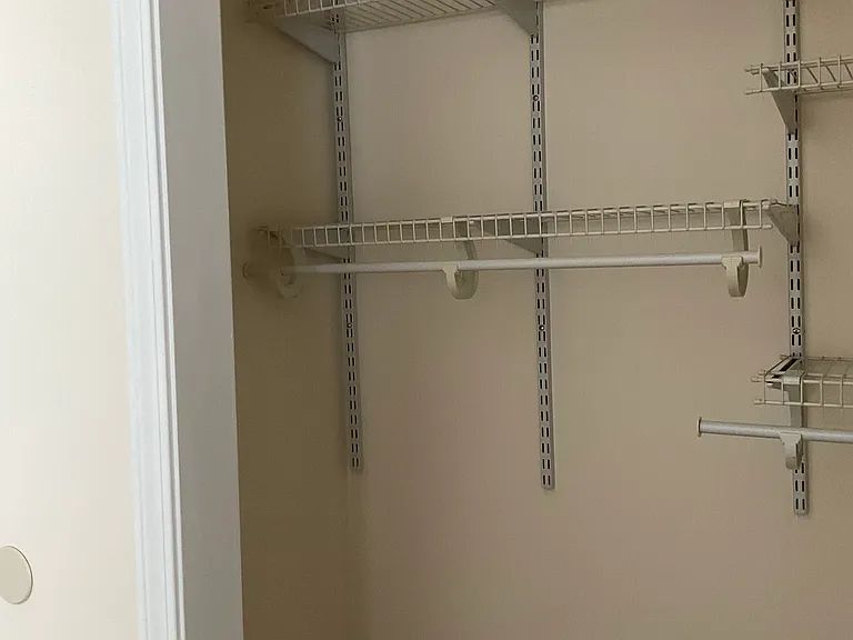 415 E Holston Ave #4 — Photo 21