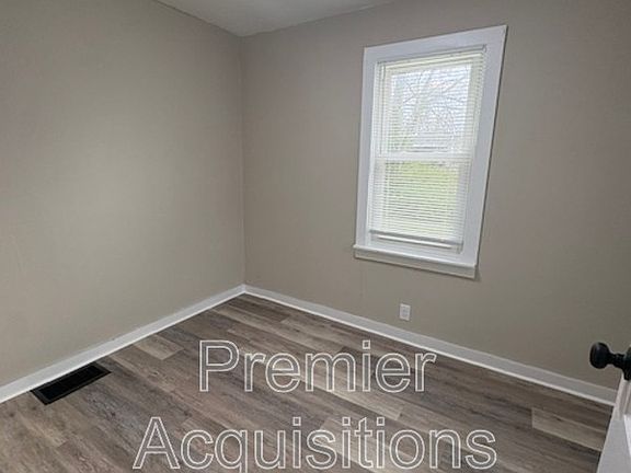 5th image of 507 Porter St