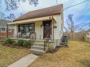 609 Saint Catherine St, Peterborough, ON K9J4Z6