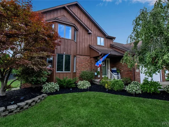 3669 Julie Ct, North Tonawanda, NY 14120
