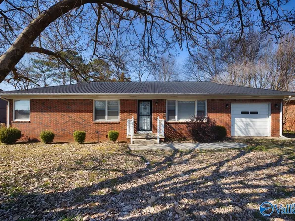 2511 Andrew Jackson Way NE, Huntsville, AL 35811