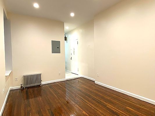 2nd image of 332 E 67th St #1