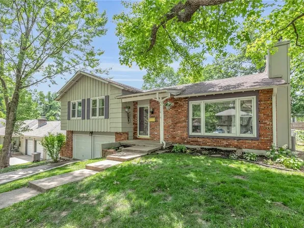 8118 Hardy Ave, Raytown, MO 64138