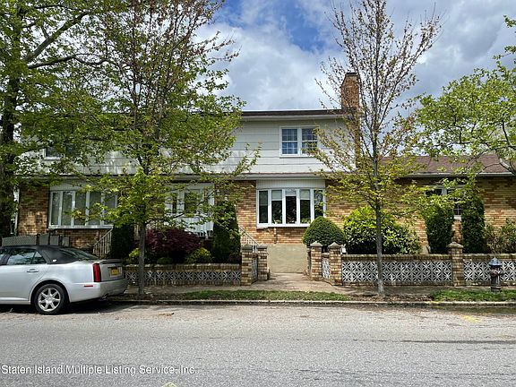2nd image of 146 Fieldway Ave