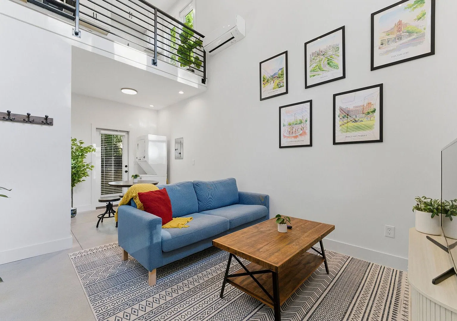 2BR Kirkwood Home - Mins to Downtown ATL, Emory & Decatur — Photo 4