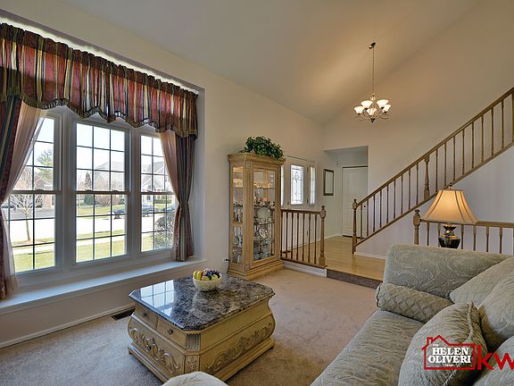 5th image of 1305 Thorndale Ln
