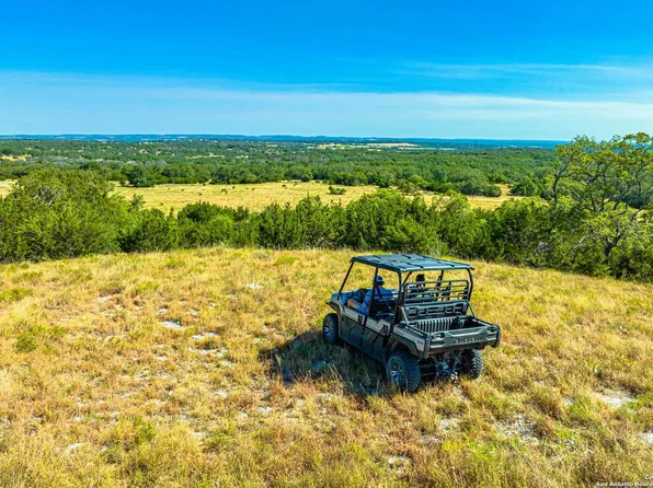 3690 Schumann Rd, Stonewall, TX 78671