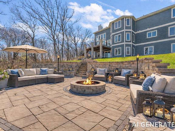 4th image of 359 W Sandhurst Dr