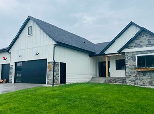 505 N Piper Cir, Sioux Falls, SD 57110