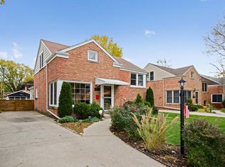 8931 Marmora Ave, Morton Grove, IL 60053