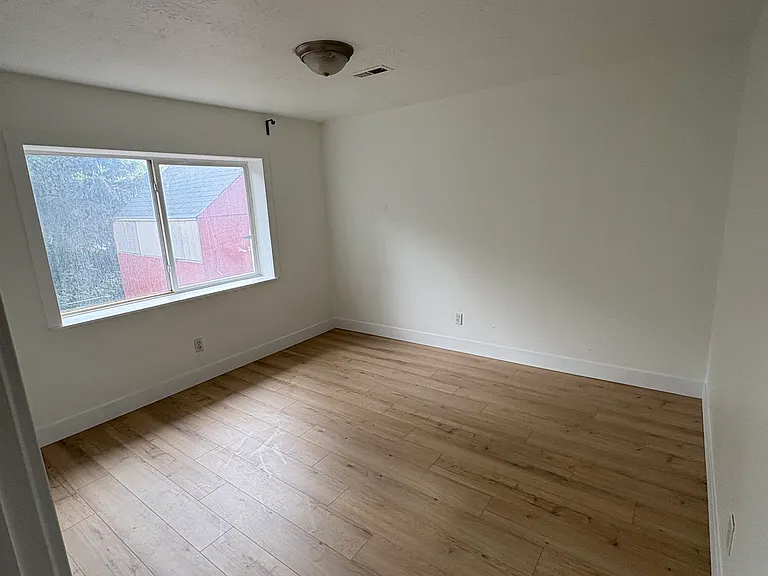 4045 N Canyon Rd — Photo 13