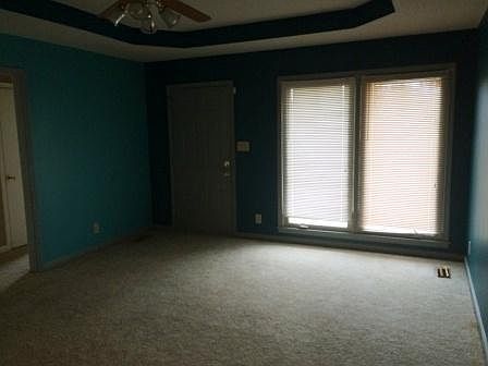 4th image of 741 W Creek Dr