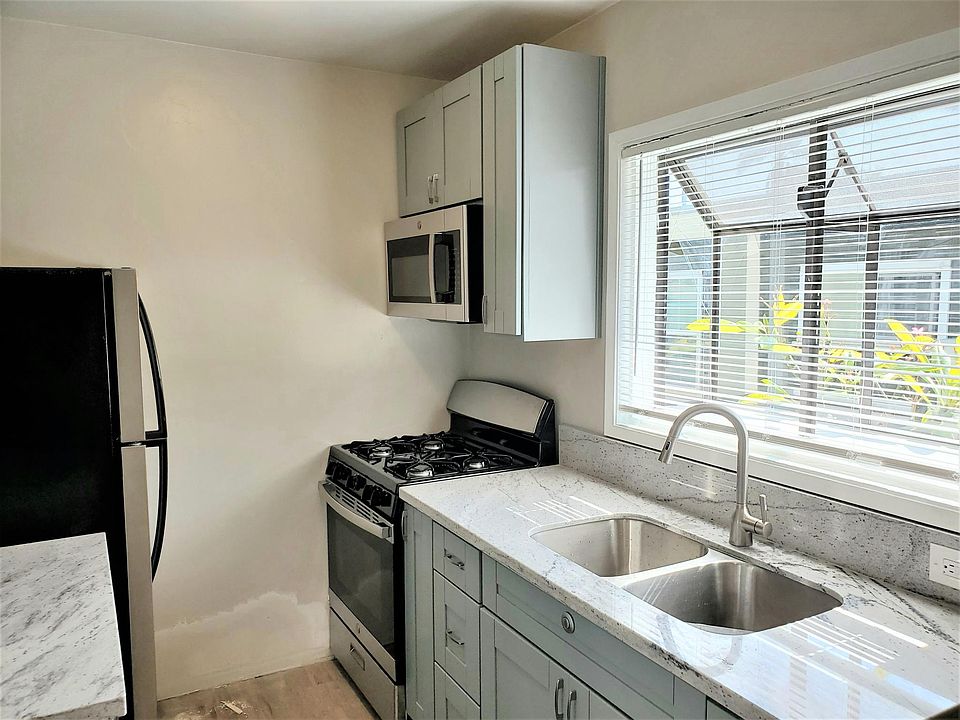 1st image of 3990 Hamilton St