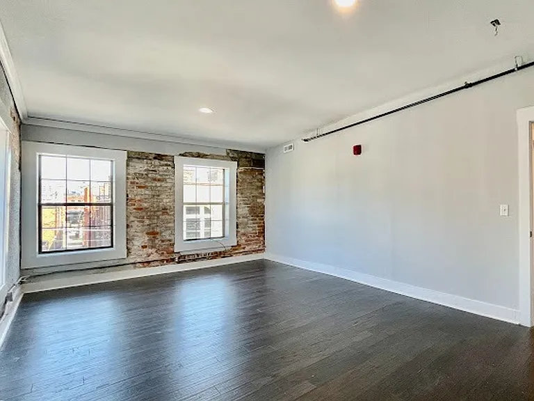 809-813 Madison Ave — Photo 14