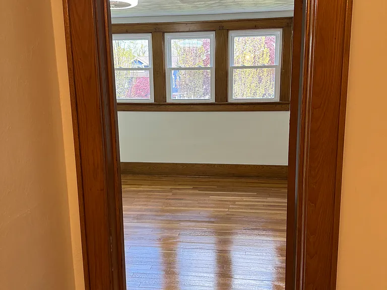 83 Navarre Rd — Photo 32