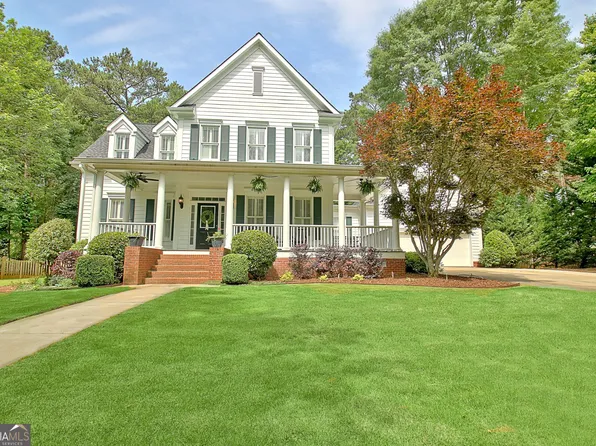 10 High Garden Ter, Newnan, GA 30263