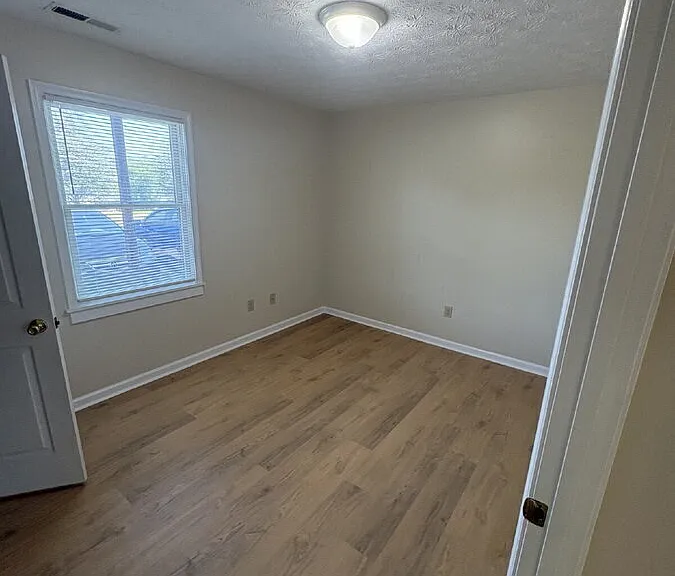 1374 Reservoir St #D — Photo 15