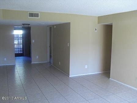 2nd image of 1927 E Hampton Ave Unit 102