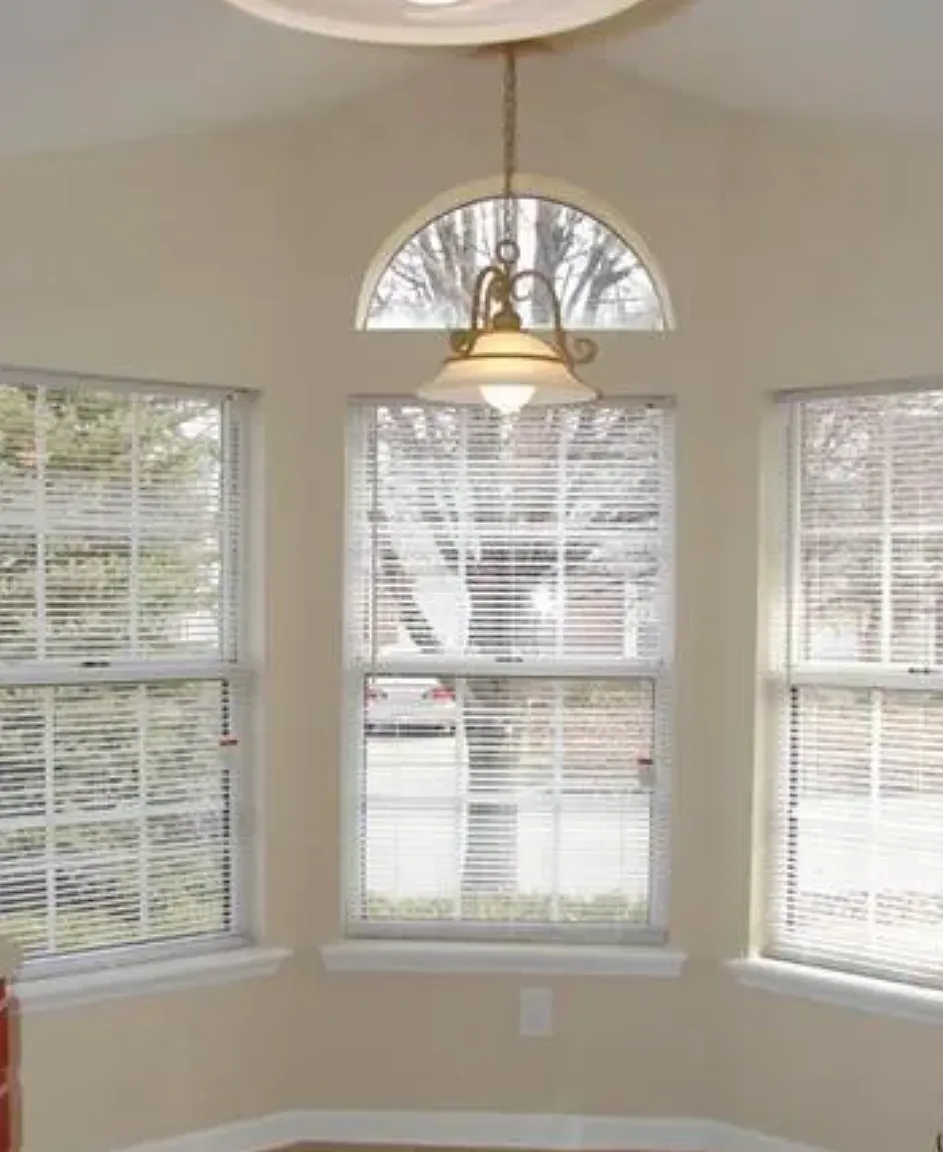 3 bed, 1600 sqft, $1,952 — Photo 3