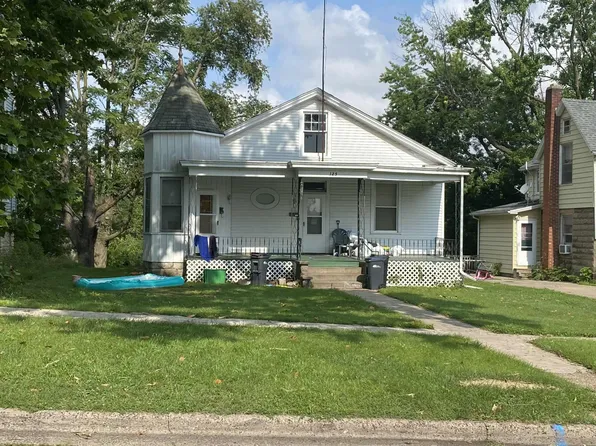 125 S 8th St, Burlington, IA 52601