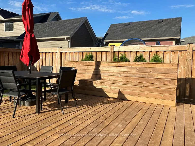 165 Yellow Birch Cres — Photo 15