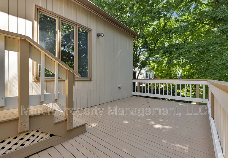 52 Rayburn Rd — Photo 21