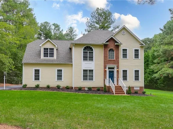 8618 Brechin Ln, Chesterfield, VA 23838